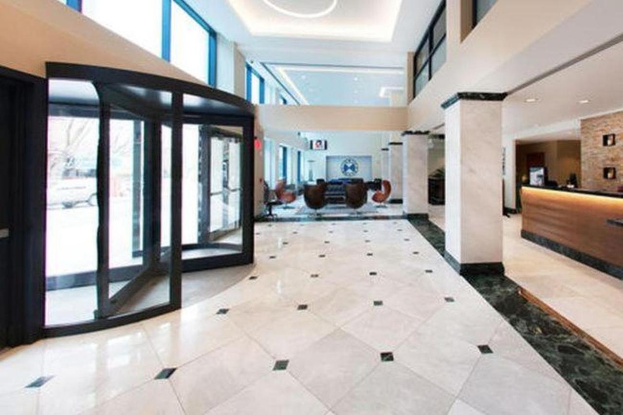 Comfort Inn & Suites - Kew Gardens Near La Guardia Airport New York Exterior photo